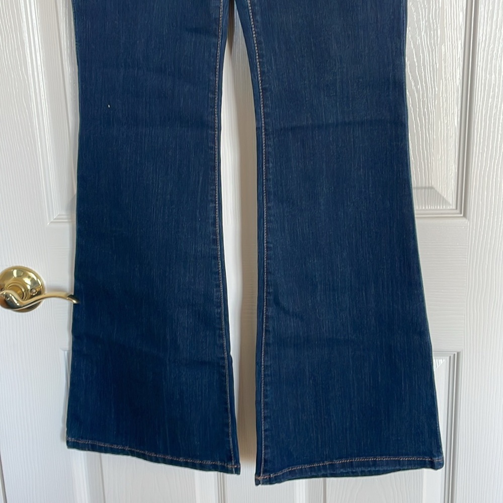 New! Skinnygirl High Rise Beverly Hills Pull-On Flare Dark Blue Jeans Size 27/4 - Picture 4 of 9